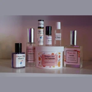 UNIQUE OILS Love Poison Perfume Fragrance (Unisex) type - Picture 1 of 25