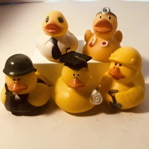 Juego de patos de goma ocupacionales de 2"" Rubber Duckies 5 piezas Jeep - Imagen 1 de 11
