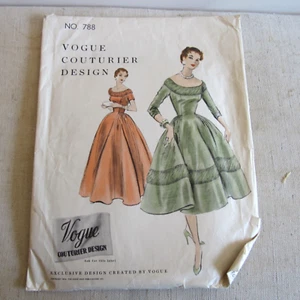 Vintage Vogue Couturier Design #788 SZ 14 Bust 32 Hip 35 Cut Comp - Picture 1 of 3