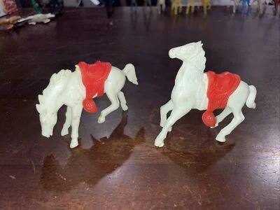 White Horse Toy figures Vintage - Image 1 of 4