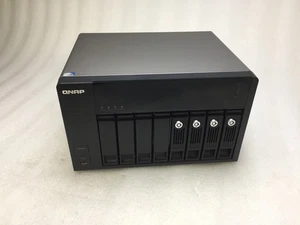 QNAP TS-869 Pro 8 bahías RAID NAS servidor arreglo de almacenamiento enciende sin discos duros - Imagen 1 de 10