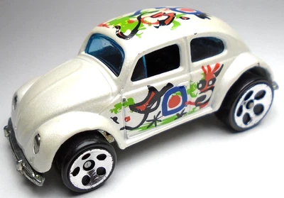 1998 HOT WHEELS ARTISTIC LICENSE VOLKSWAGEN VW BUG WHITE 1:64 DIECAST 2 1/2" CAR - Image 1 of 4