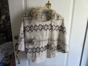 7 Self Esteem L beige & braun Damen Poncho mit Kunstfellbesatz angenähter Kapuze - Bild 1 von 7