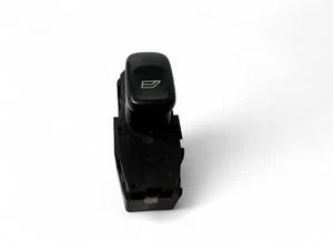 OP2719 VOLVO Window Switch 30658147 - Picture 1 of 6