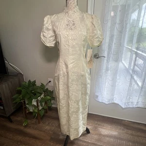 Neu mit Etikett Scott McClintock Jessic McClintock Brautkleid Spitze Fischschwanz Gr. 10 cremefarben - Bild 1 von 16