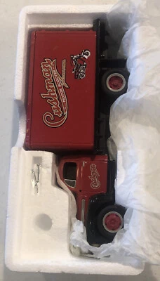 PRIMERA MARCHA - FURGONETA FORD F-6 1951 CUSHMAN MERCANCÍAS SECAS NUEVA EN CAJA Foto 1 de 2