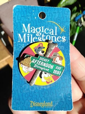 Prendedor giratorio abierto Disney Afternoon Ave Disneyland Resort 1991 Magical Milestones Foto 1 de 4