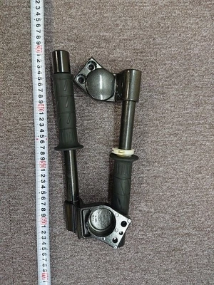 Manillar genuino Kawasaki GPZ900R Ninja poco kilometraje despegue usado Foto 1 de 4