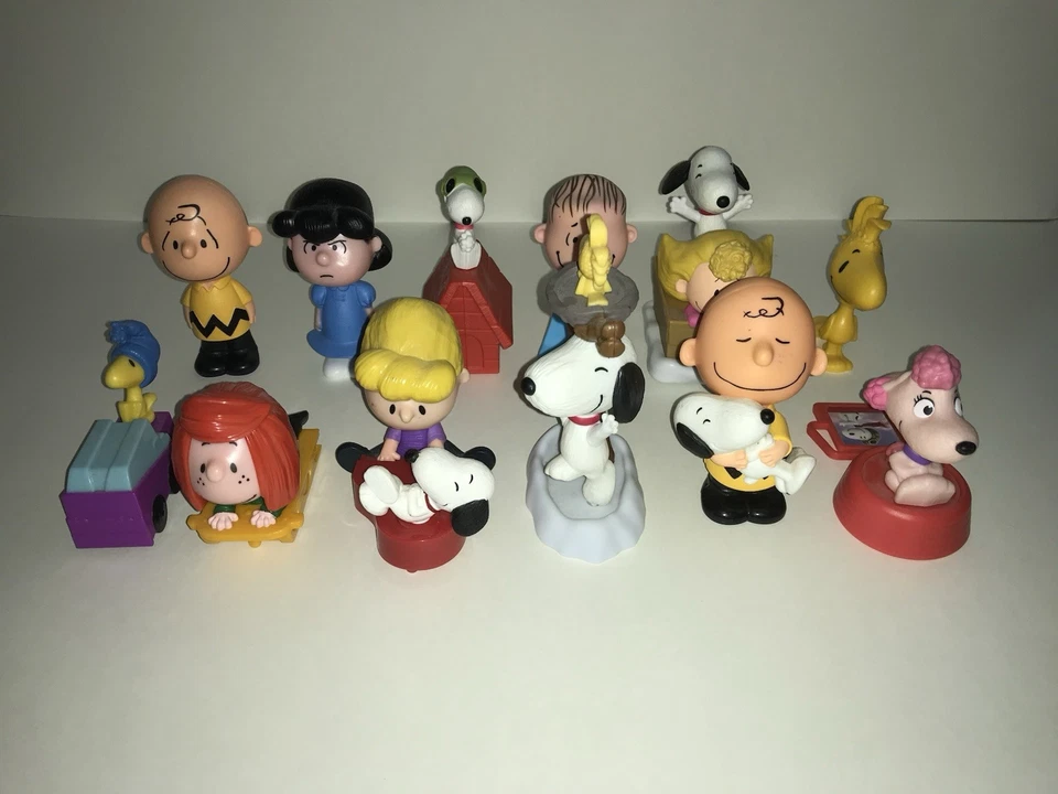 Juguetes Happy Meal de McDonald's The Peanuts Movie 2015 - Juego completo de 12 nuevos en paquete Foto 1 de 1