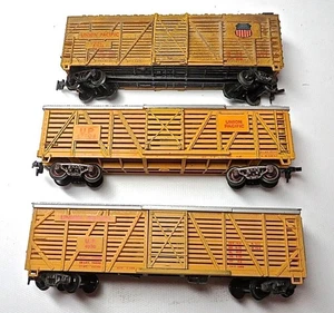 HO Gauge Set of 3 Different UNION PACIFIC Stock Cars NICE LOT. Low Shipping - Picture 1 of 6
