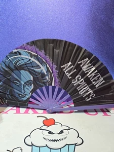 DISNEY PARKS HAUNTED MANSION Madame Leota AWAKEN ALL SPIRITS Folding Fan - Picture 1 of 9