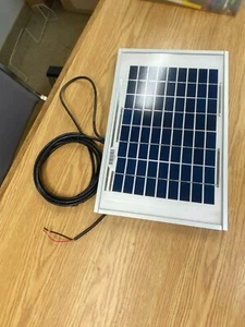 Ameresco Solar 10 Watt Solar Panel - Picture 1 of 2