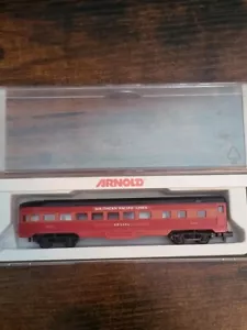 N Scale Arnold Southern Pacific Observation End Passenger Car - Picture 1 of 6