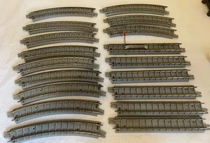 Tri-ang Standard Track X 18 Pieces Complete Oval Excellent Condition - Picture 1 of 5