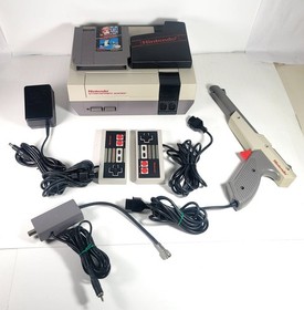 Nintendo NES Console Bundle 2 Controllers Zapper Mario Duck Hunt Cleaned