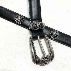 Brighton schwarzer Ledergürtel Blumen Medaillons Größe S Länge 32”, Taille 23”-27” - Bild 1 von 8