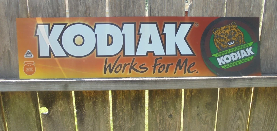 KODIAK "FUNCIONA PARA MÍ" PLÁSTICO FINO CARTEL PUBLICITARIO 34 LARGO POR 8,5 ALTO Foto 1 de 1