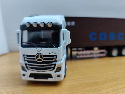 toy Container truck white Mercedes 1/50 — 第 1/4 张图片