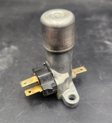 65 66 67 68 69 70 71 72 73 74 75 Cadillac Headlight Dimmer Switch w Guidematic - Image 1 of 2