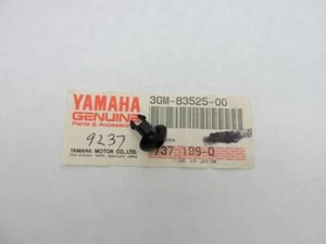 3gm-83525-00 NOS Yamaha Meter Clip FZR1000 FZR600 TDM850 Y2232e - Picture 1 of 3