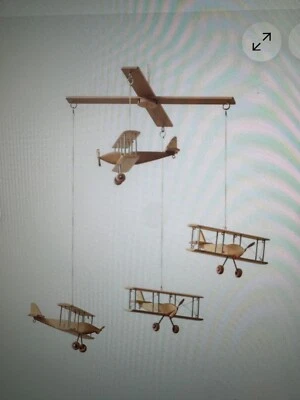Avião infantil móvel, 4 aviões suspensos de faia, avião decorativo de madeira móvel - Imagem 1 de 4