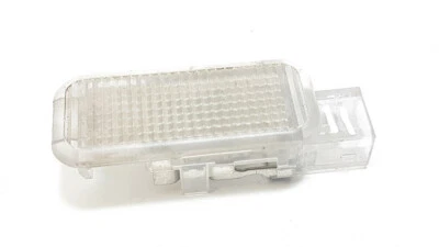 Audi A6, S6 (C5-4B) 1998 All Sonstige Innenraumbeleuchtung GUST19723 Foto 1 de 3