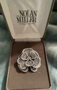 Nolan Miller Brosche Blume Strass The Glamour Collection Brosche - Bild 1 von 4
