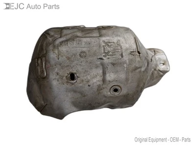 Colector de escape protector térmico de Chevrolet Cruze 1.4 Turbo 2011 Foto 1 de 4