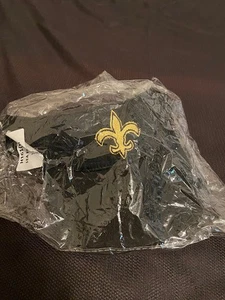 Fleur-De-Lis-Visor-Cap-Hat-Black-Gold-Adjustable Back-New In Pack - Picture 1 of 3