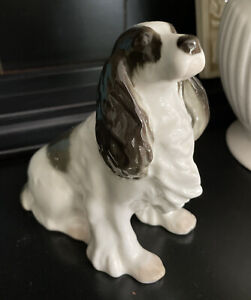 Lomonosov Dog Spaniel Porcelain Figurine  5.75” Russia
