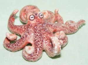 Klima MiniaturePorcelain Animal Figure Small Pink Octopus Half Spread L977 - Picture 1 of 1