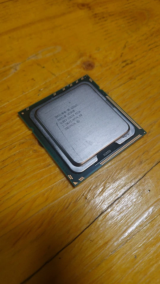 CPU Intel Xeon W3565 3.46 GHz 8M Socket LGA 1366 - Immagine 1 di 1