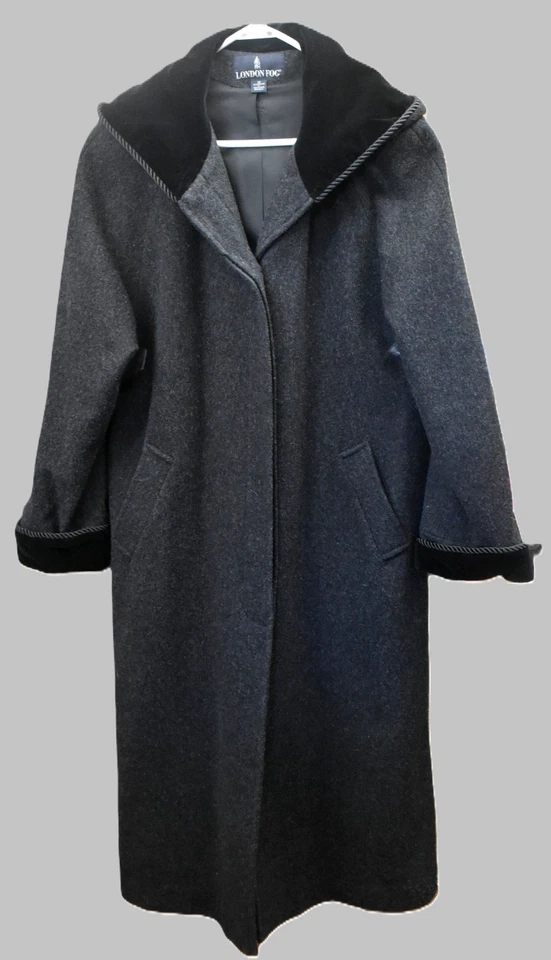 Abrigo largo negro 100 % lana terciopelo capucha y puños London Fog talla 12 de colección Foto 1 de 4