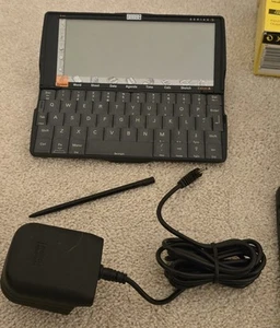 Psion Series 5 - Ordinateur portable rétro - 8 Mo et alimentation d'origine - B1C - Photo 1/11