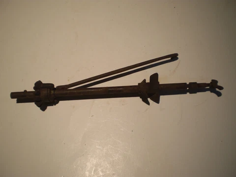 VTG Pre WWII Planet Jr.  junior Seeder Gear drive shaft w/ Seed Feed Wheel w arm Cover
