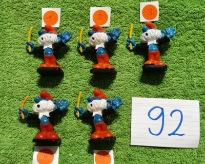 2.0092,Papa, Dirigent, Schlümpfe,Bully,Hong Kong, Sammler,Rar,  - Bild 1 von 4