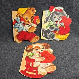 3 BIGLIETTI DI AUGURI VINTAGE fustellati floccati SAN VALENTINO ANTROPOMORFI cane orso fascetta - Foto 1 di 14