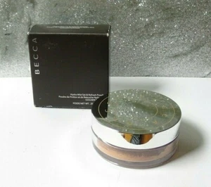 BECCA Hydra-Mist Set & Refresh Powder in Bronzo Dorato 10g Nuovo mai usato imballato - Foto 1 di 3