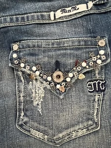 Miss Me Jeans Modelo JP4465 Light Highland 02 Blue Embroidered Sz 26 32L Boho - Picture 1 of 23