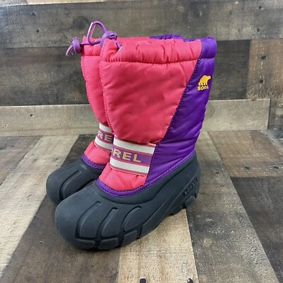 NY1961-634 Sorel Cub Púrpura y Rosa Aislado Pull On Invierno Botas de Nieve Juveniles 1 Foto 1 de 4
