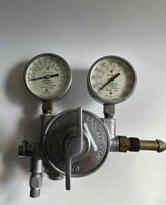 O.E.M. Stärke 4191 Oxygen Canada Pat 1943 zwei Messgeräte Metall - Bild 1 von 21