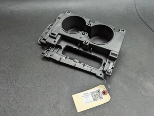 Center Console Cup Holder 2018 Chevrolet Impala 22983532 / 5059214 2014 - 2020 - Picture 1 of 11
