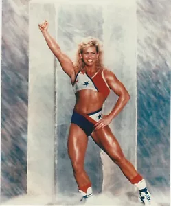 LORI FETRICK 8X10 COLOR PHOTO ICE FROM AMERICAN GLADIATORS TV SHOW 1990'S - Picture 1 of 2