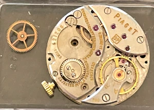 Vintage Piaget Cal 9P Watch Movement Parts/Repair 18j Swiss - Picture 1 of 3