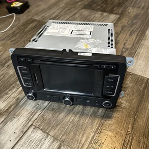 OEM VOLKSWAGON CC PASSAT JETTA 09-15 IN DASH RADIO CD NAVIGATION SCREEN MONITOR - Picture 1 of 6