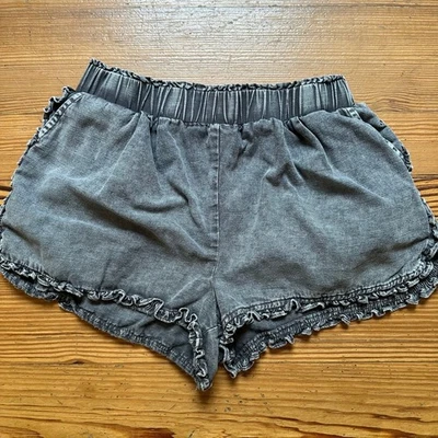 Mustard Seed gray ruffle hem elastic waistband shorts SIZE S - Image 1 of 4