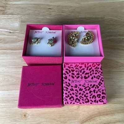 Aretes Betsey Johnson Tortuga Estrás Corte Diamante Oro Plus Extra Foto 1 de 4