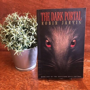 Deptford Mice Ser.: The Dark Portal : Deptford Mice Trilogy - Book One by Robin - Bild 1 von 3