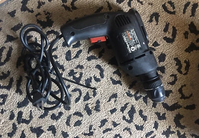 Drill Master Black 60614 3,2 amperios 3/8 pulgadas Taladro de velocidad variable | Mandril sin llave Foto 1 de 4