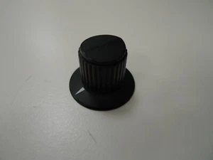 Knob Raytheon MS91528-1F2B Vintage Radio Lab Apparatus Round Skirted Knob Arrow - Picture 1 of 19